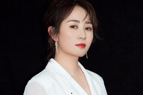 娱乐圈最新爆料马丽简介,揭秘喜剧女神的蜕变之路